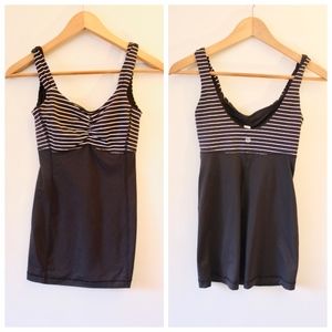 Nwot Lululemon Tank Top - Stripped White / Black